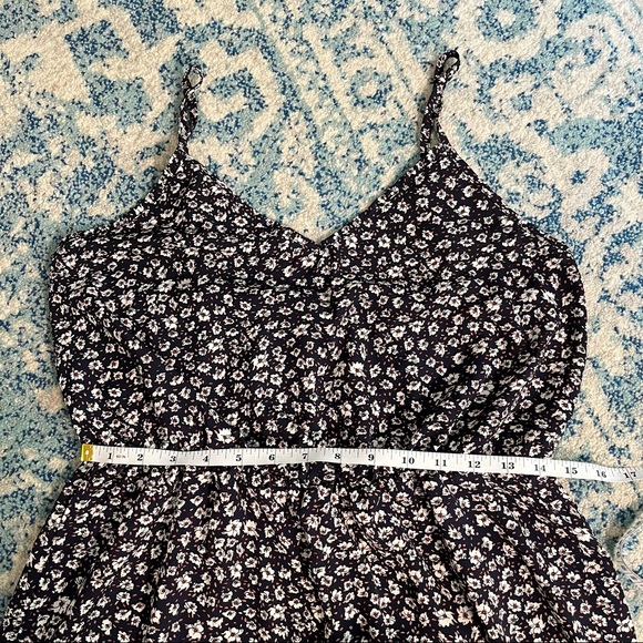 SHEIN Flower Romper, size Large - Picture 3 of 6